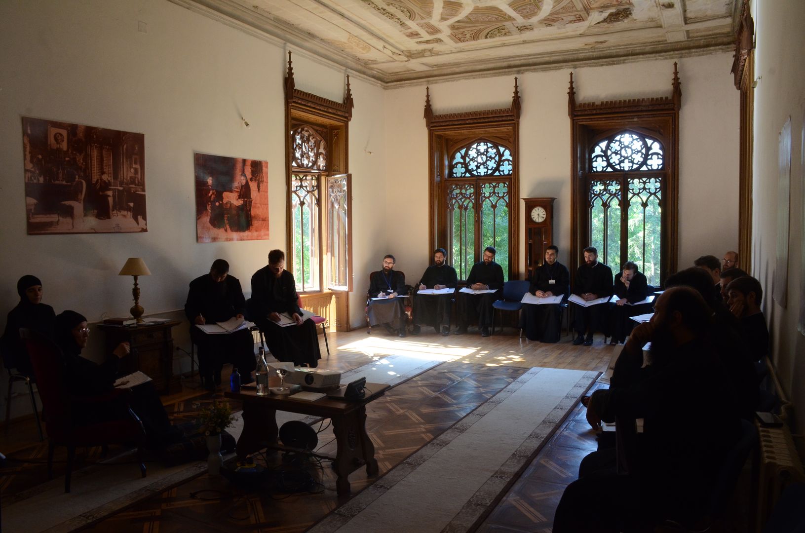 Atelierul de formare a tinerilor preoți a ajuns la final Atelierul de formare a tinerilor preoți a ajuns la final