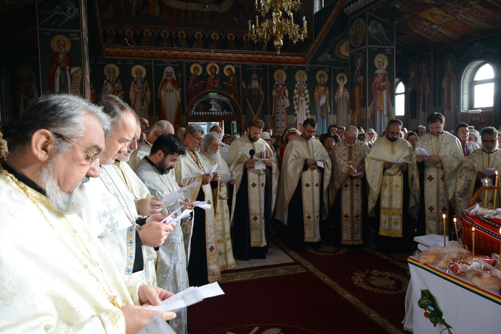 Biserica „Binecredinciosul Ștefan cel Mare și Sfânt” și-a serbat hramul – a început Festivalul „Gavriil Musicescu”