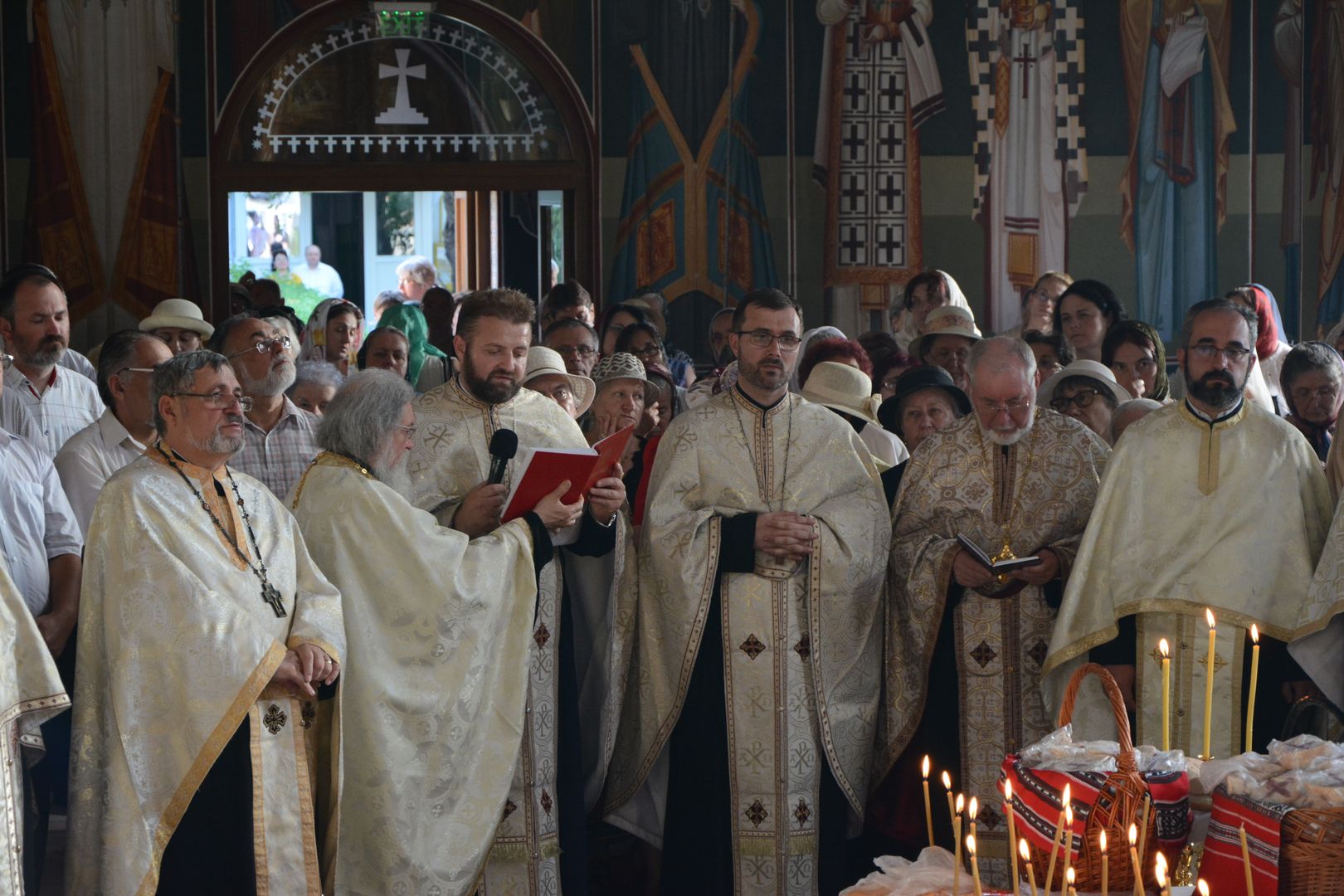 Biserica „Binecredinciosul Ștefan cel Mare și Sfânt” și-a serbat hramul – a început Festivalul „Gavriil Musicescu”