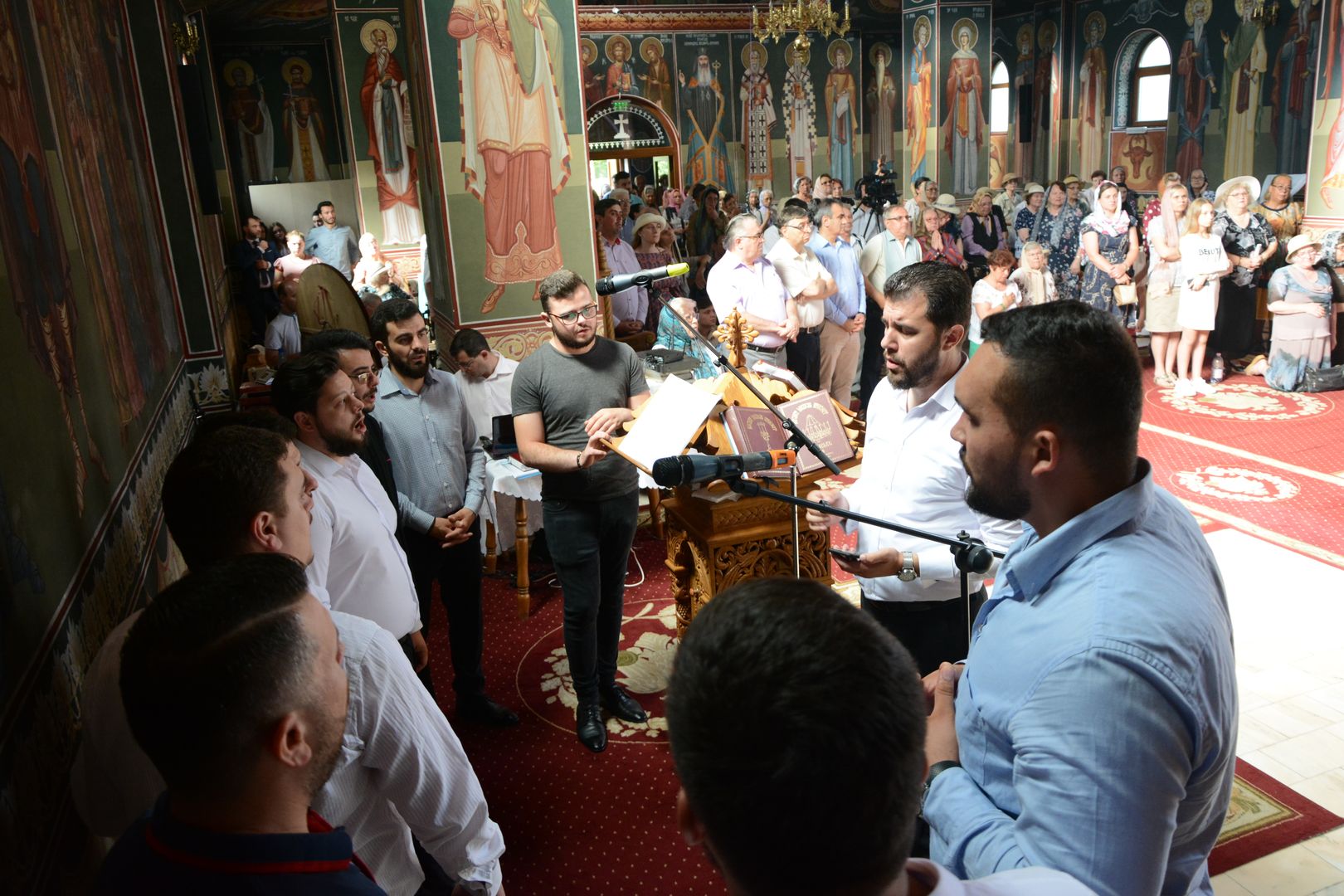 Biserica „Binecredinciosul Ștefan cel Mare și Sfânt” și-a serbat hramul – a început Festivalul „Gavriil Musicescu”