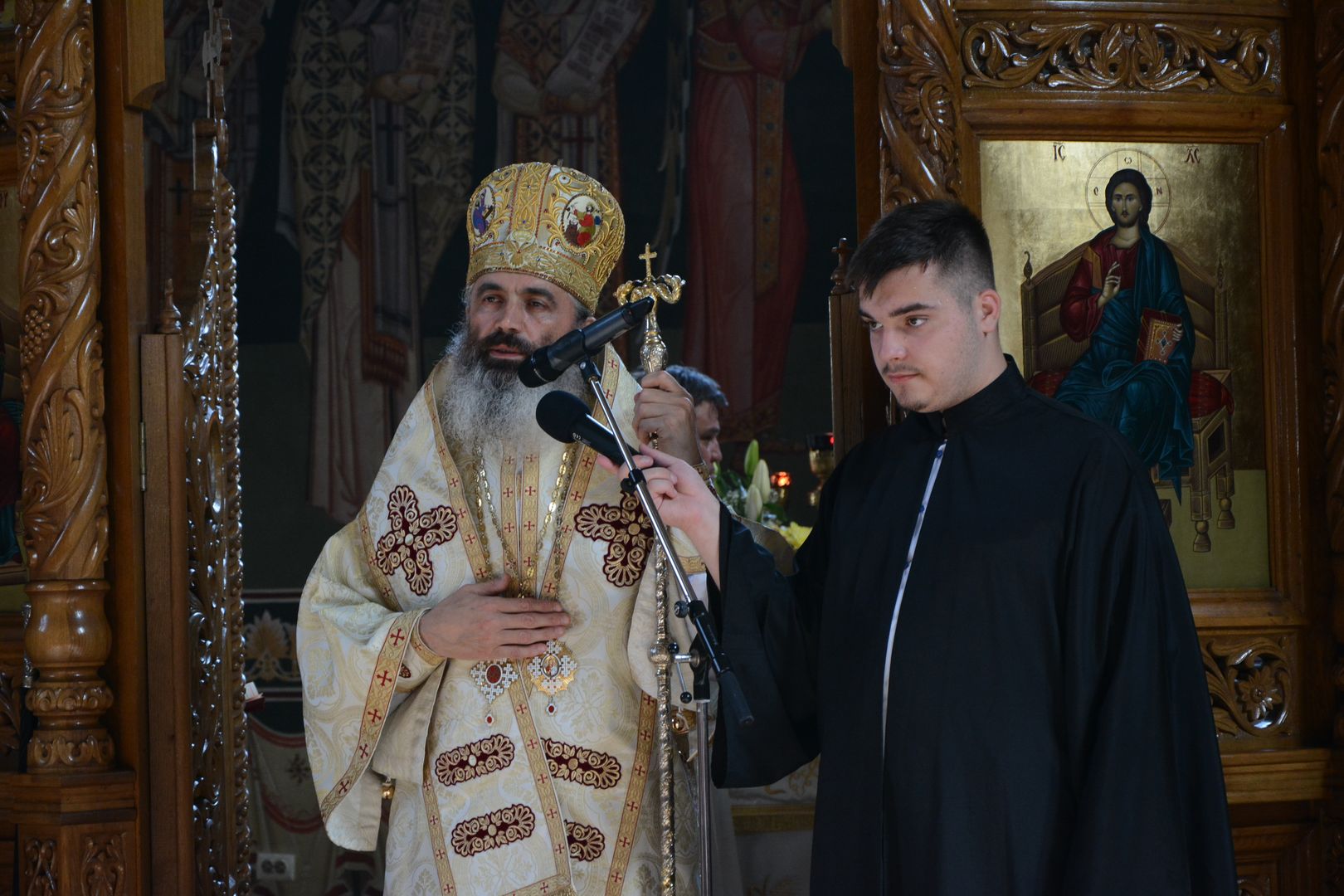 Biserica „Binecredinciosul Ștefan cel Mare și Sfânt” și-a serbat hramul – a început Festivalul „Gavriil Musicescu”