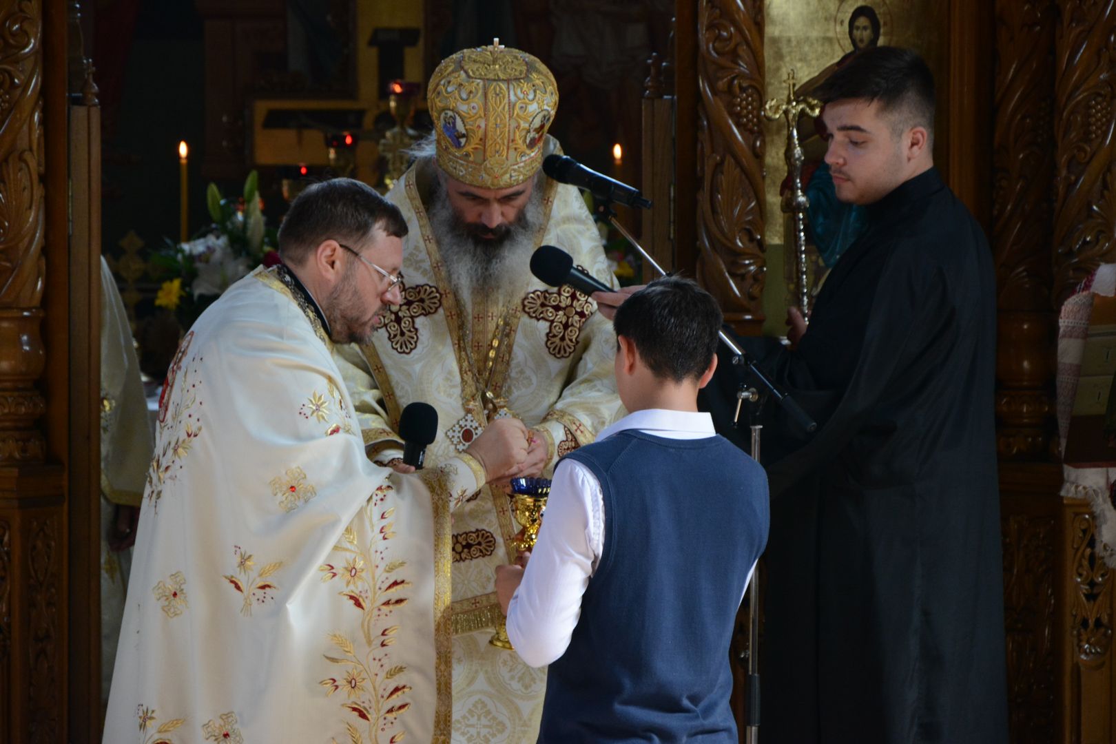 Biserica „Binecredinciosul Ștefan cel Mare și Sfânt” și-a serbat hramul – a început Festivalul „Gavriil Musicescu”