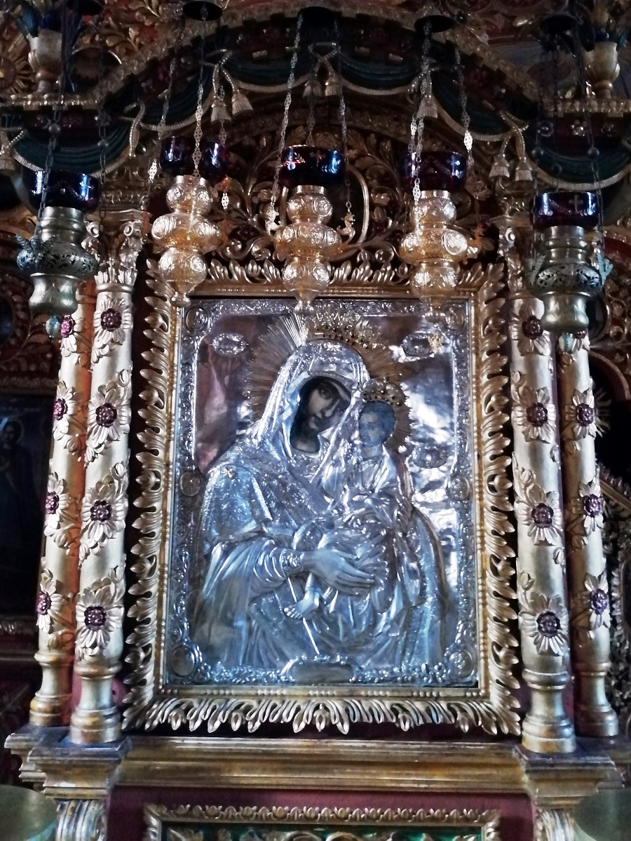 Hramul bisericii din Conţeşti va fi binecuvântat de Icoana Maicii Domnului de la Horaiţa