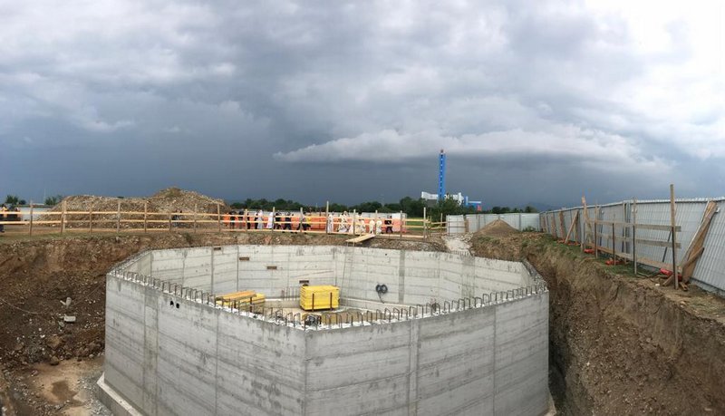 PS Atanasie a pus piatra de temelie a bisericii din singurul cimitir ortodox român din Italia, la Torino PS Atanasie a pus piatra de temelie a bisericii din singurul cimitir ortodox român din Italia, la Torino