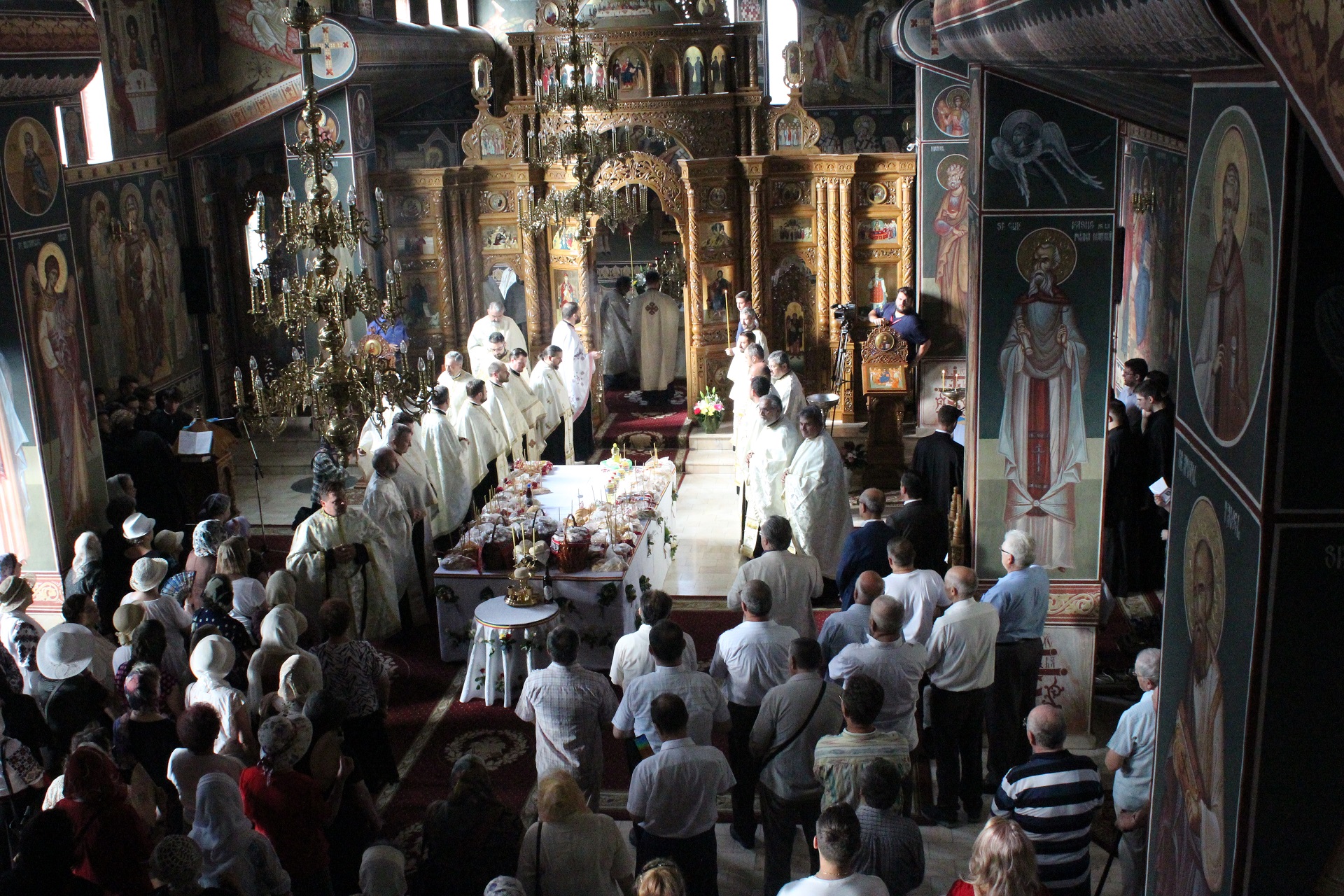 Biserica „Binecredinciosul Ștefan cel Mare și Sfânt” și-a serbat hramul – a început Festivalul „Gavriil Musicescu”