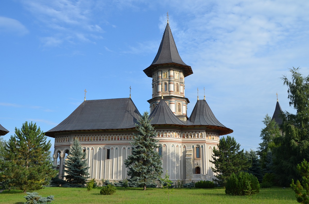 PS Părinte Damaschin Dorneanul, la Mănăstirea Cămârzani: „Daţi-I lui Dumnezeu toată viaţa, nu jumătăţi din viaţă, nu părţi din viaţă”