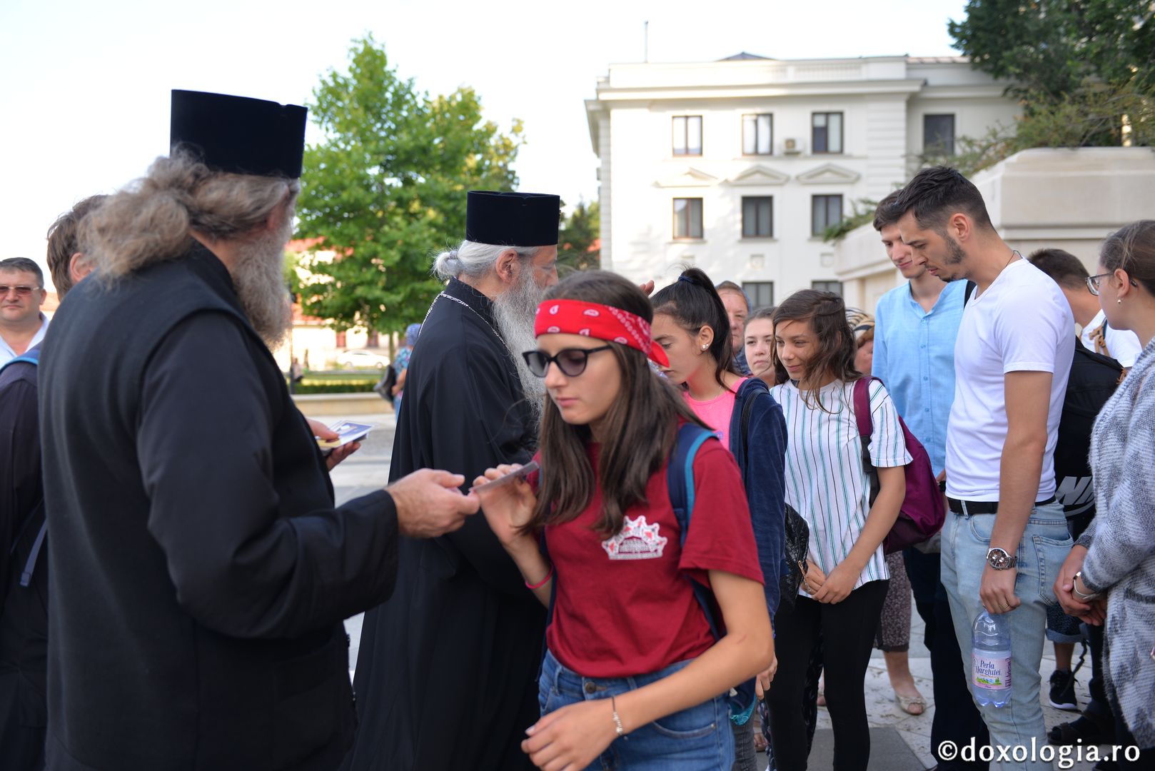 foto: Bogdan Bulgariu A început pelerinajul pedestru „Pe urmele sfinților nemțeni” 2019