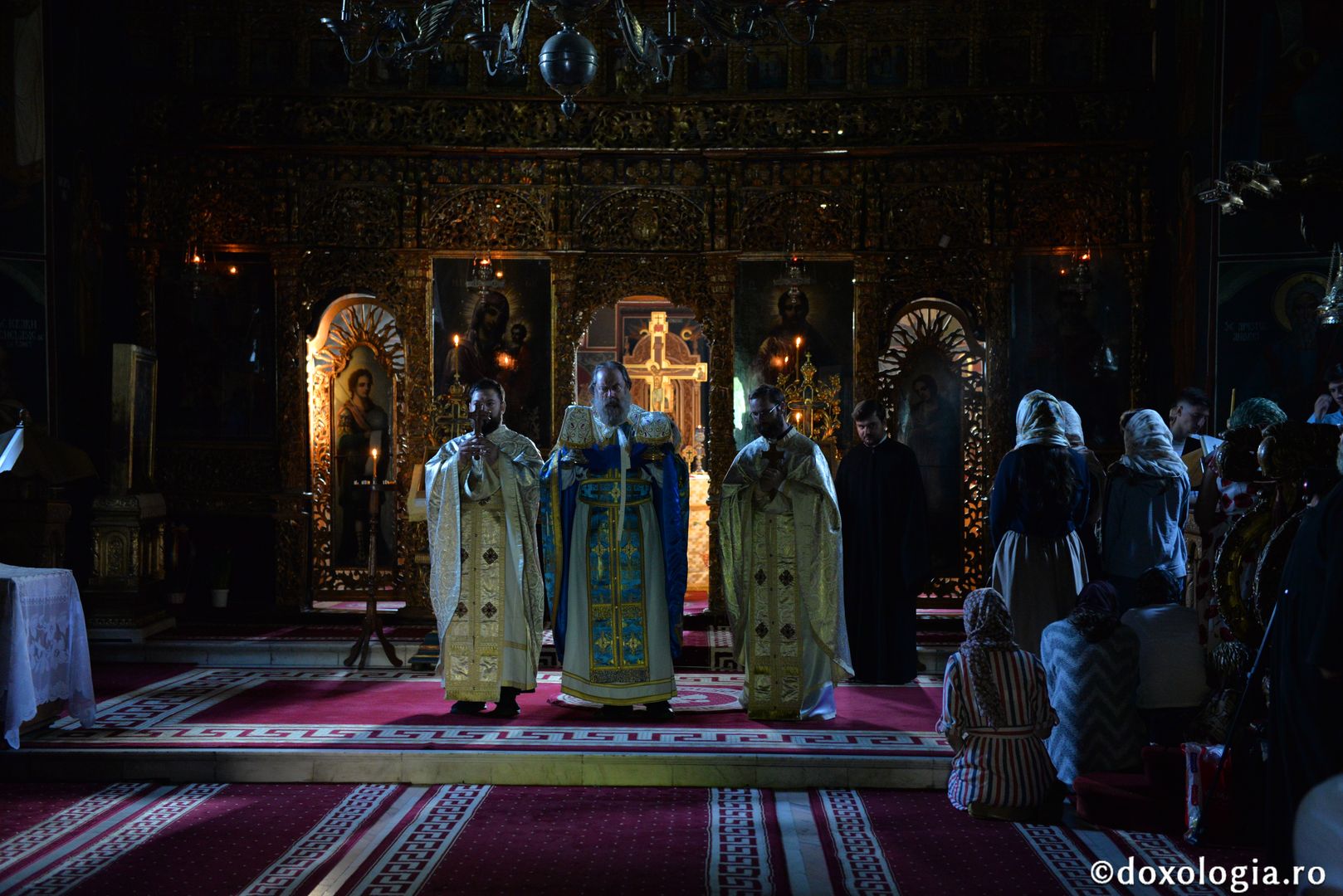 foto: Bogdan Bulgariu A început pelerinajul pedestru „Pe urmele sfinților nemțeni” 2019
