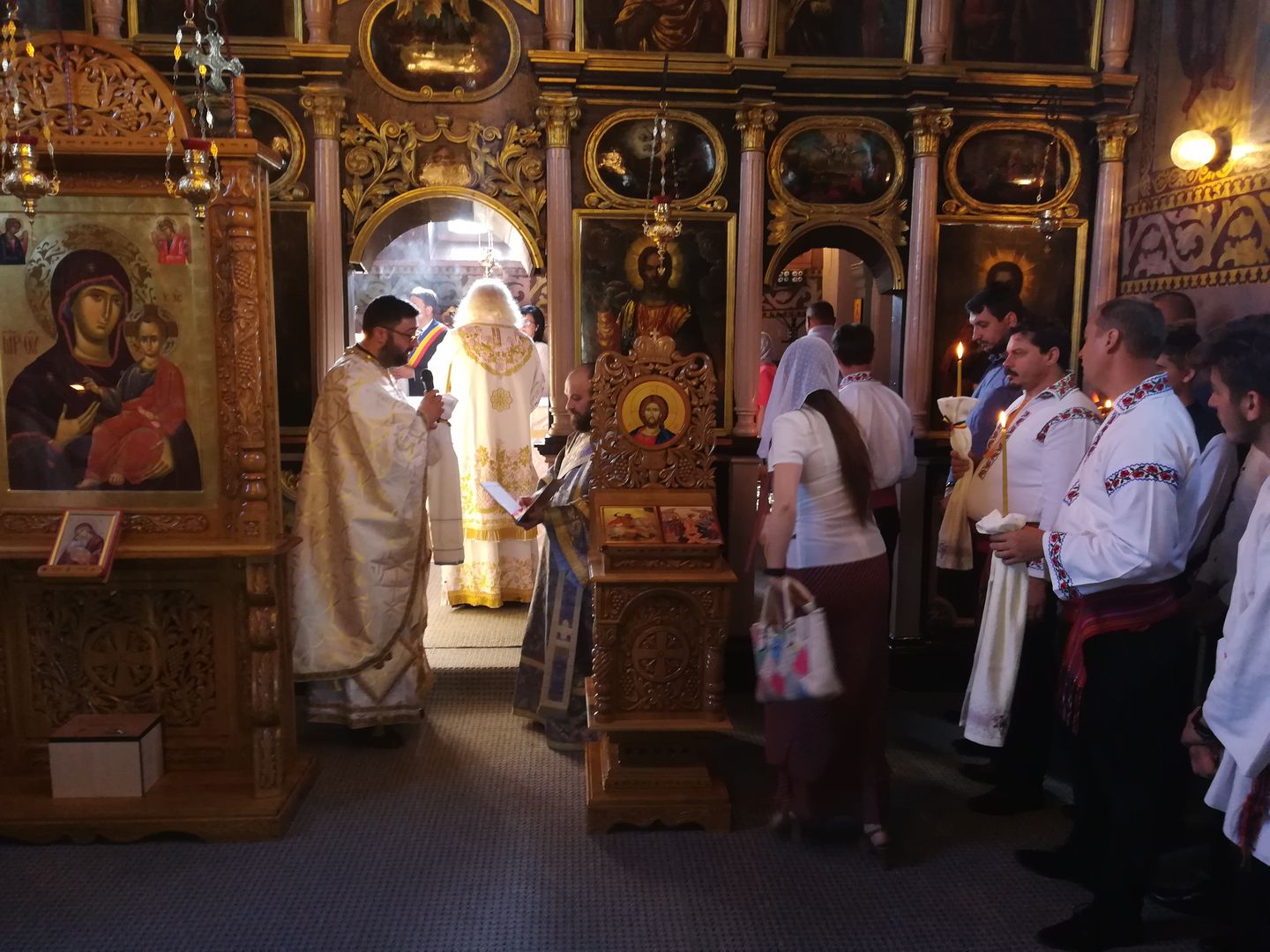 Biserica „Sfântul Gheorghe” din Slobozia Deleni a fost resfințită Biserica „Sfântul Gheorghe” din Slobozia Deleni a fost resfințită