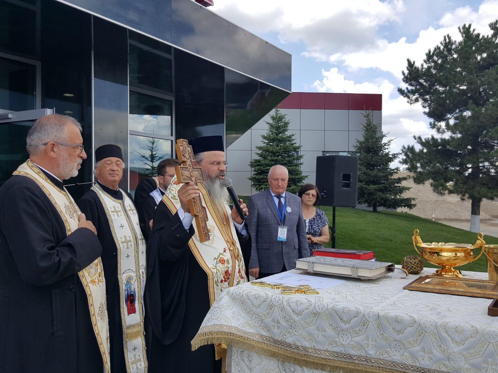 PS Ignatie a sfinţit sediul Viacons Rutier