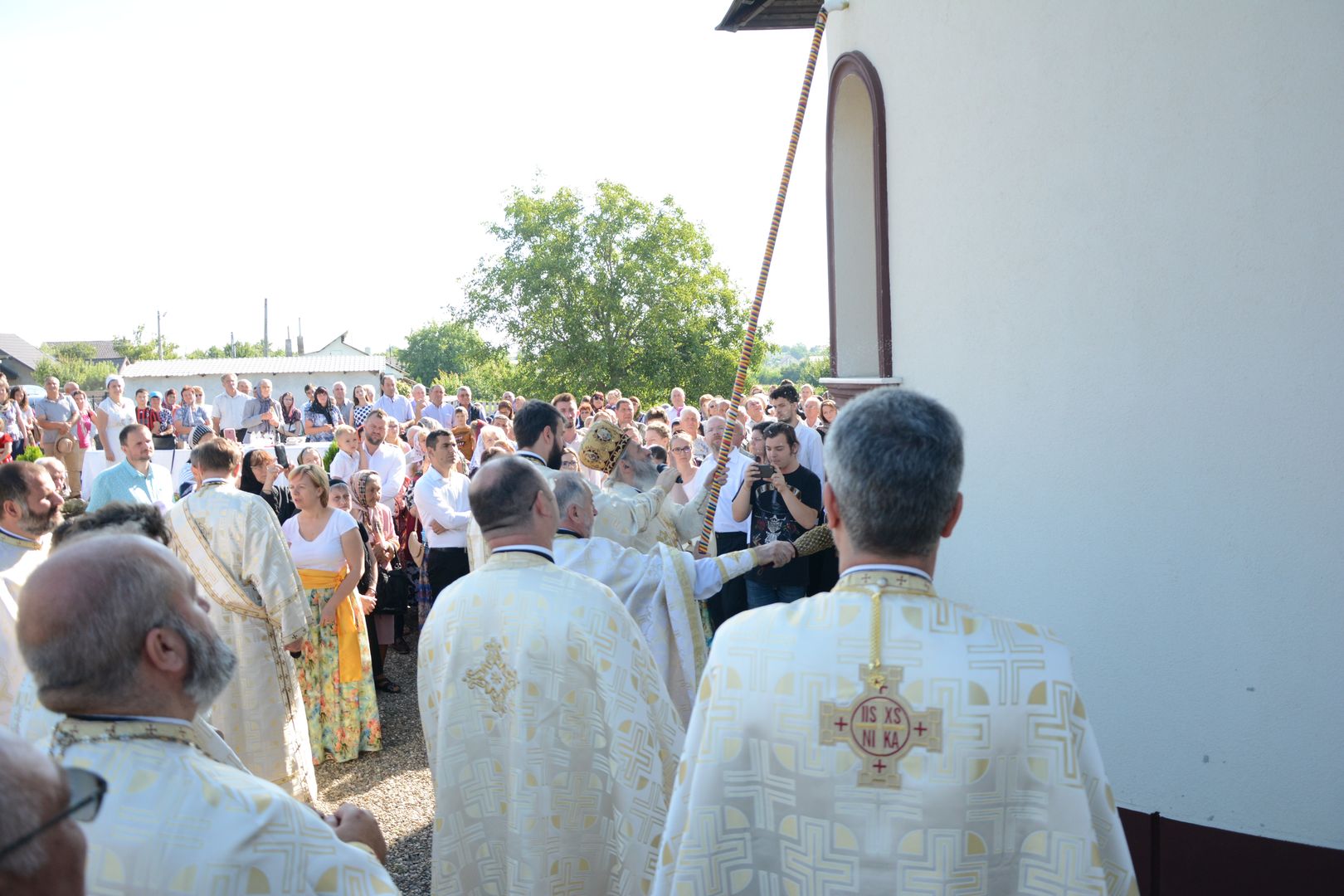 Biserica din Moimești, închinată Sfintei Parascheva, a fost sfințită de IPS Teofan