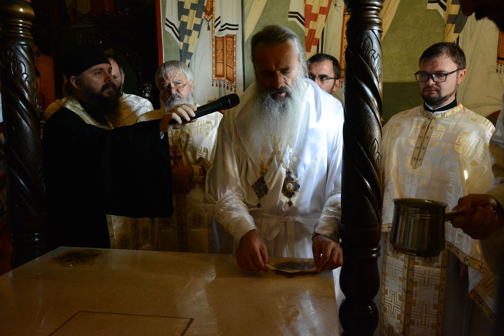 Biserica din Moimești, închinată Sfintei Parascheva, a fost sfințită de IPS Teofan