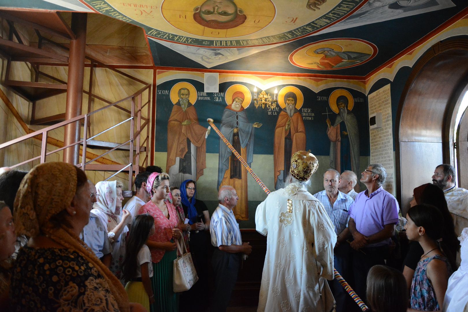 Biserica din Moimești, închinată Sfintei Parascheva, a fost sfințită de IPS Teofan