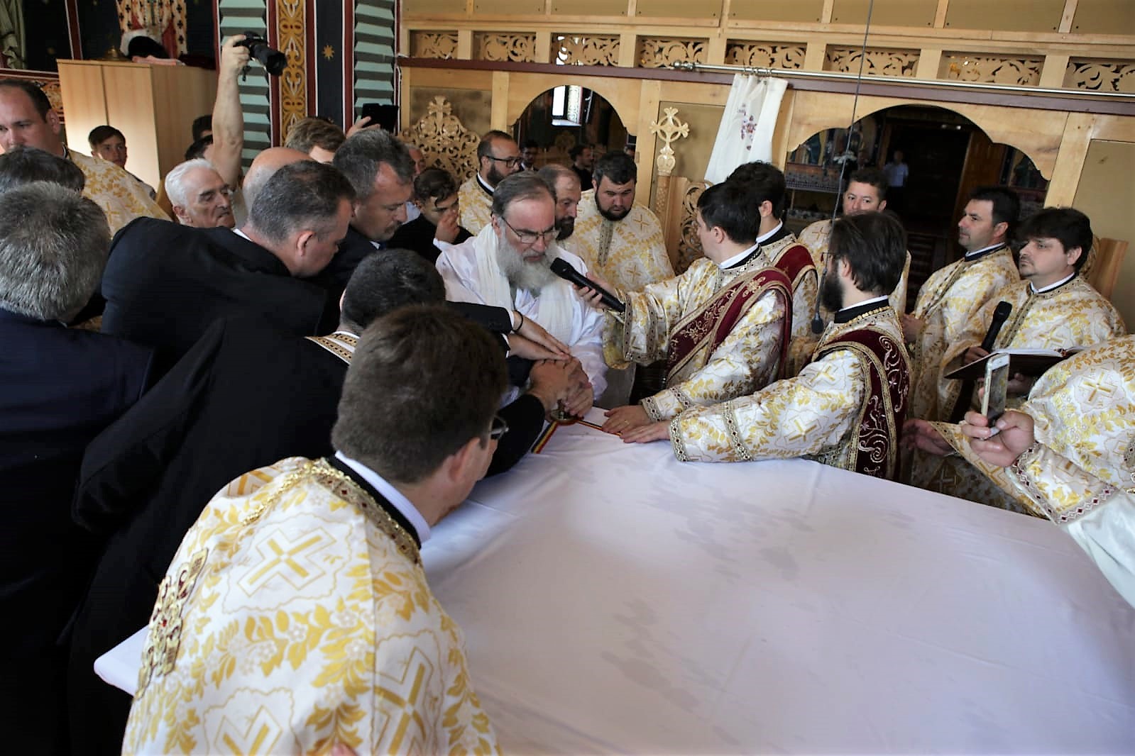 Binecuvântări arhiereşti în două eparhii ale Moldovei