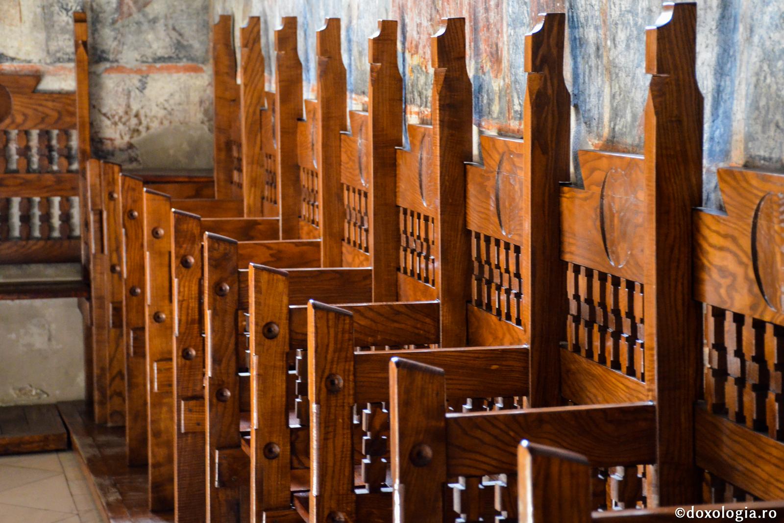 Biserici goale, biserici „ocupate”