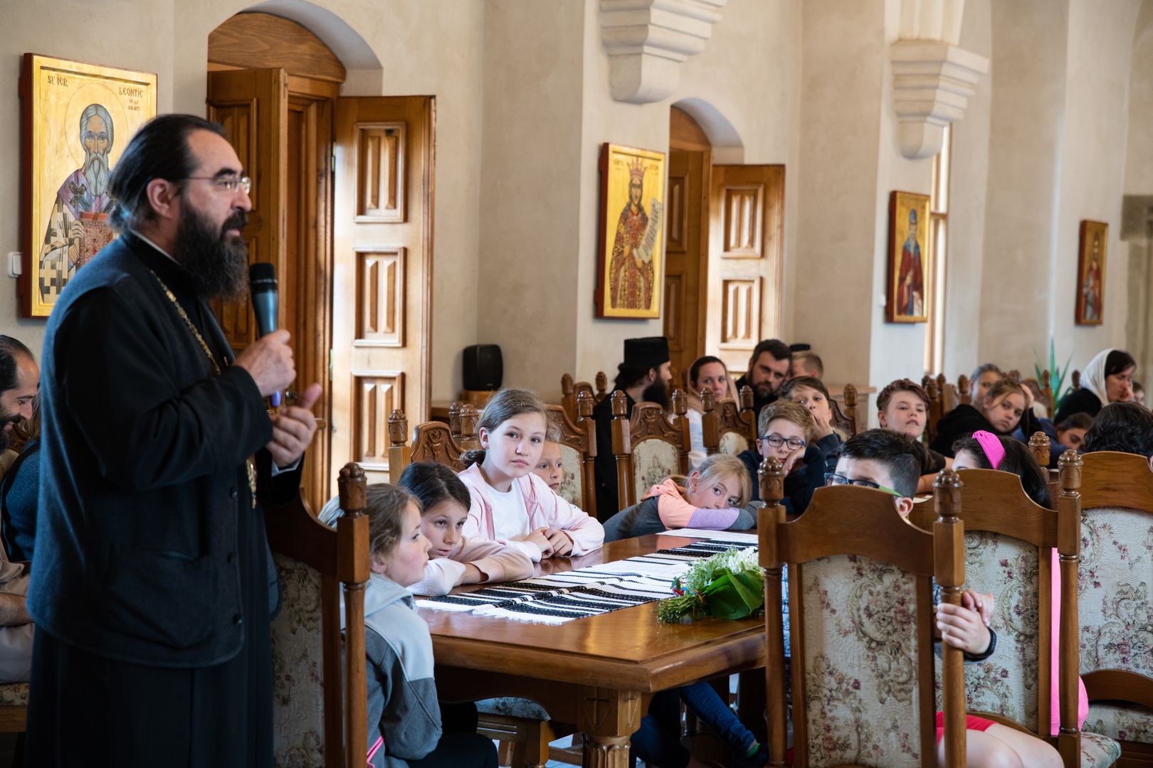 Tabăra de tradiție și spiritualitate - MOREOM la Mănăstirea Putna