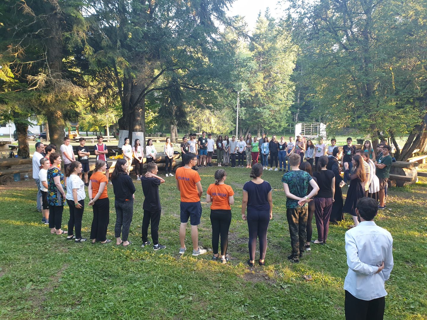 Tabăra „Bucuriile credinței” în Poiana Prieteniei de la Nemțișor