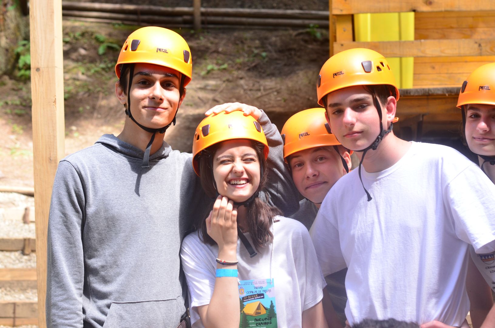 Tabăra „Bucuriile credinței” în Poiana Prieteniei de la Nemțișor