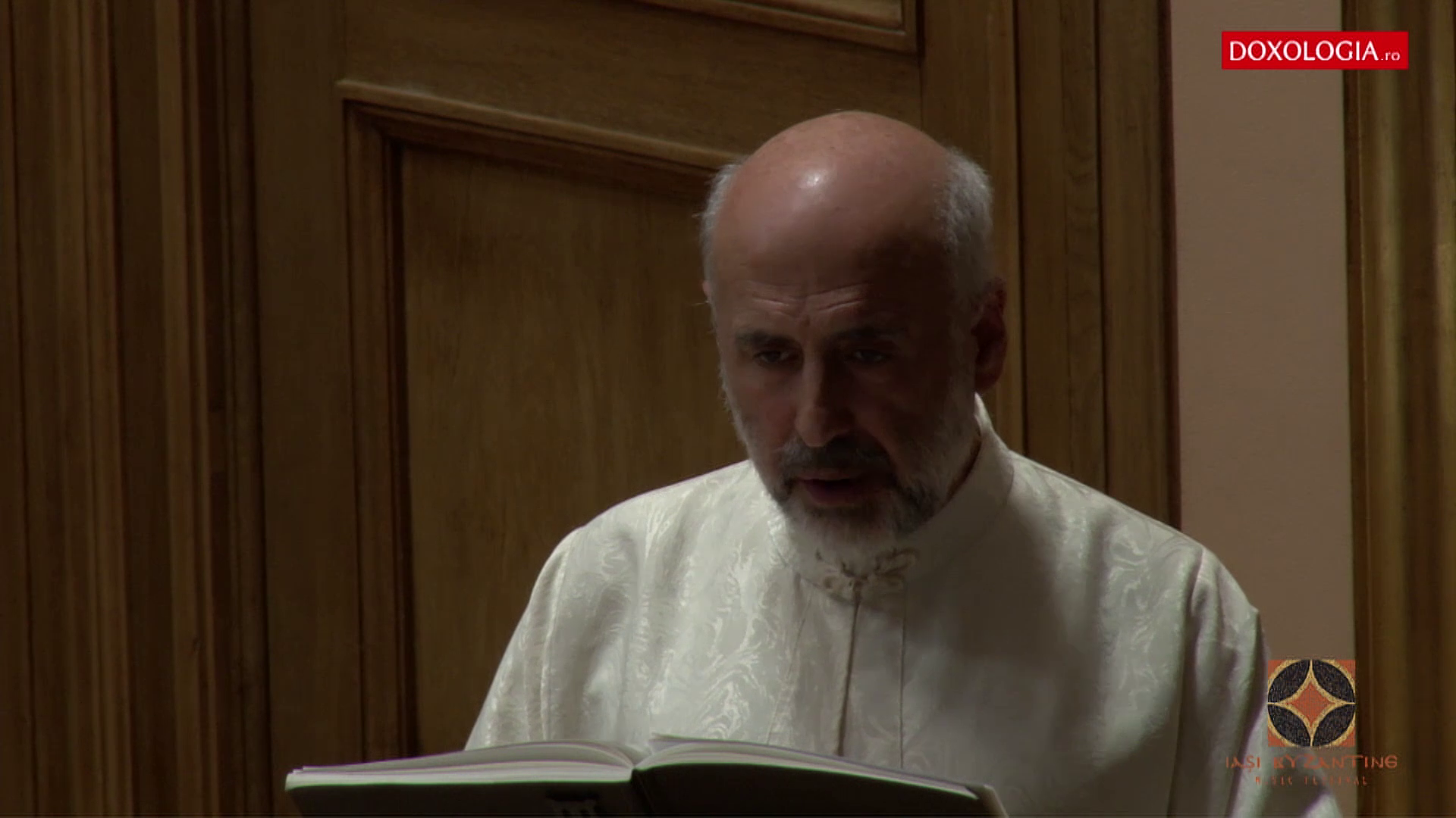 (Video) „Câți sunteți catehumeni, ieșiti”- cântec beneventin