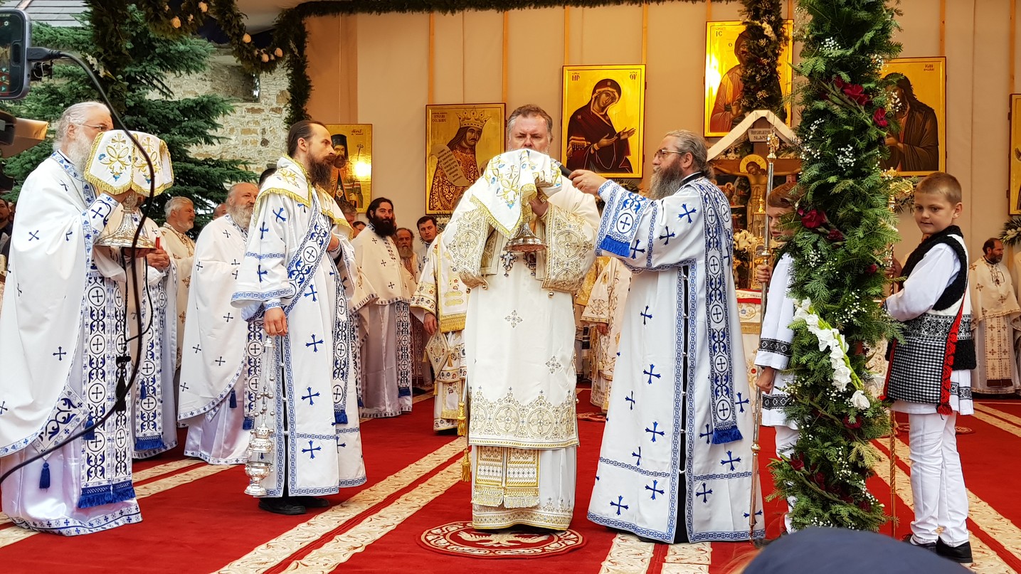 Hramul cel mare al Putnei: „O numim Maica Domnului și avem credință că este și Maica noastră a tuturor”