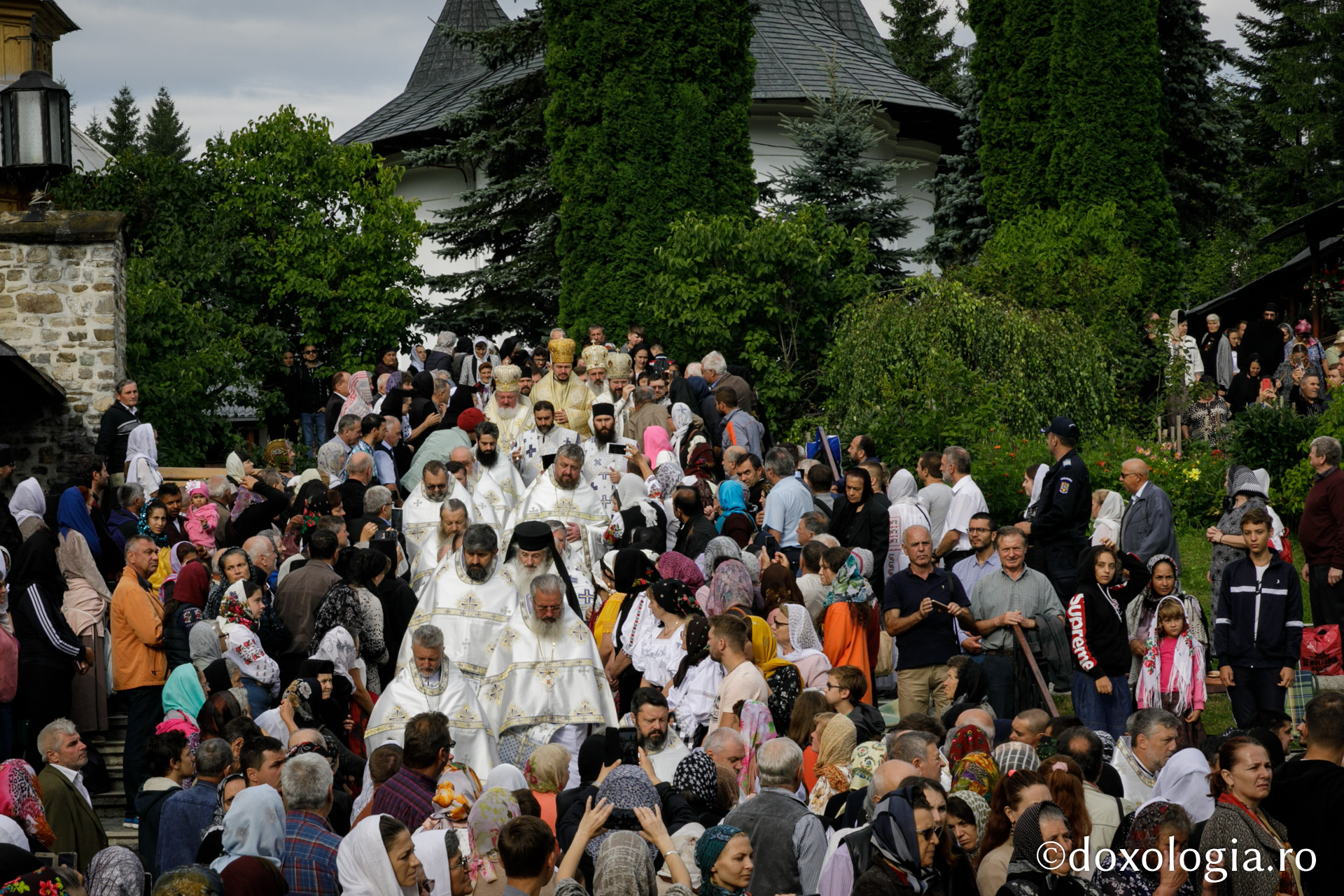 (Foto) „Floarea duhovnicească a Moldovei”, cinstită la Mănăstirea Sihăstria