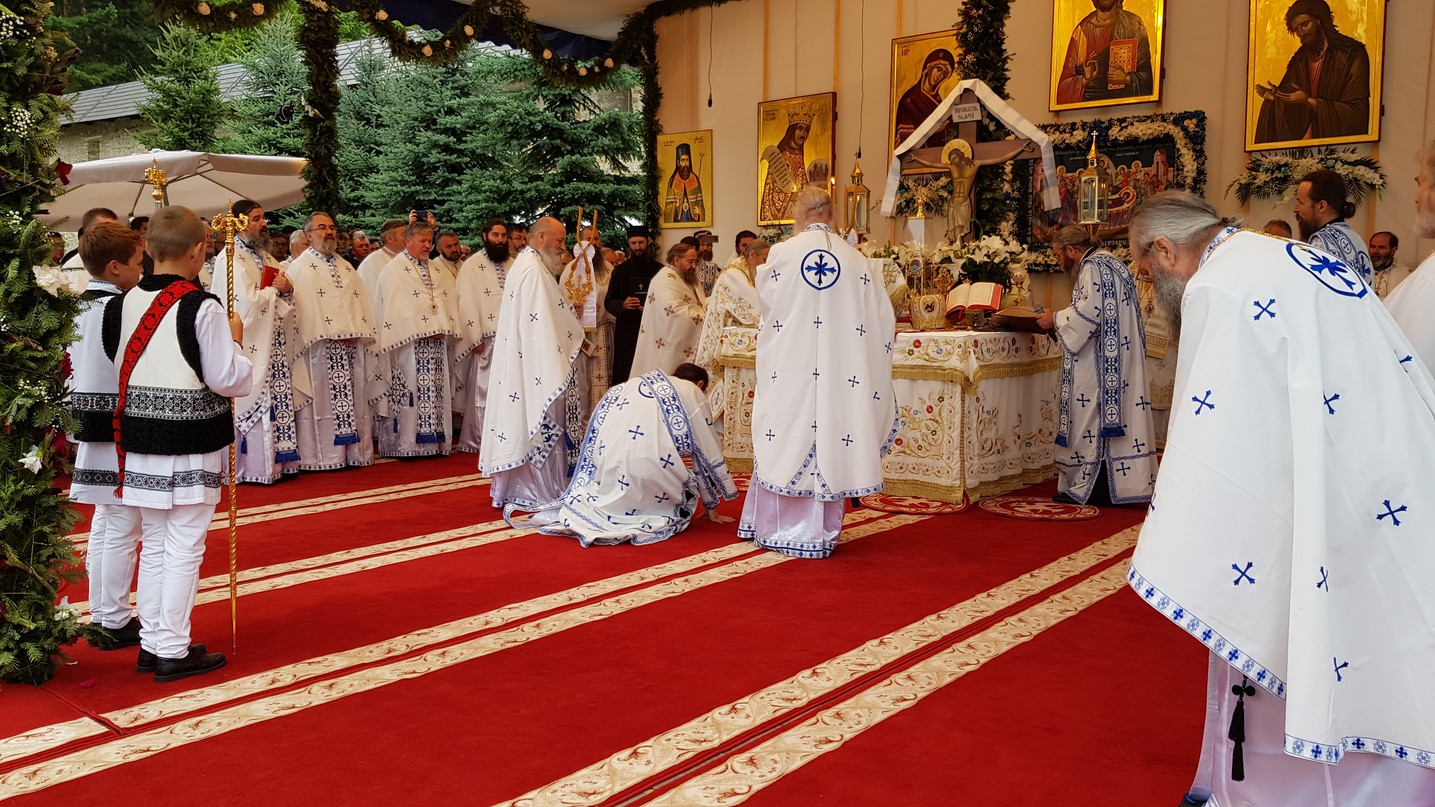 Hramul cel mare al Putnei: „O numim Maica Domnului și avem credință că este și Maica noastră a tuturor”