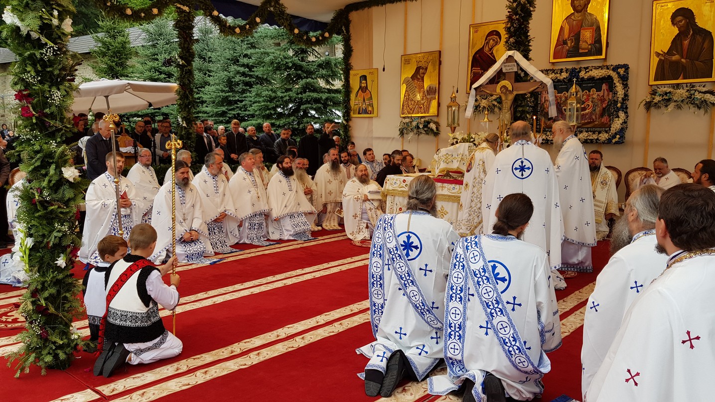 Hramul cel mare al Putnei: „O numim Maica Domnului și avem credință că este și Maica noastră a tuturor”