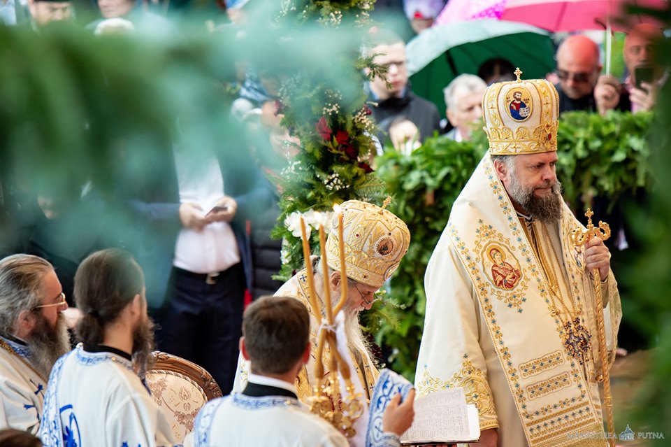 Hramul cel mare al Putnei: „O numim Maica Domnului și avem credință că este și Maica noastră a tuturor”