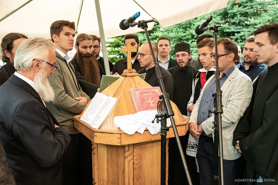 Hramul cel mare al Putnei: „O numim Maica Domnului și avem credință că este și Maica noastră a tuturor”