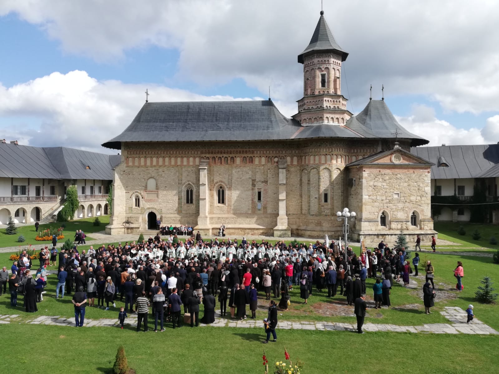 Părintele Filaret Teodorescu a fost înmormântat la Mănăstirea Neamț