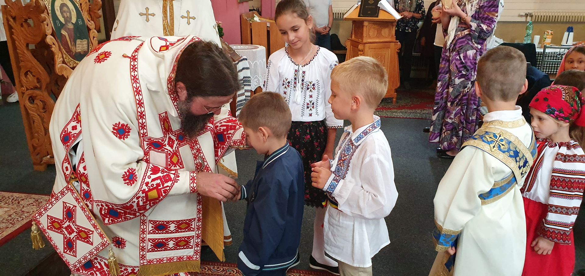 PS Macarie i-a vizitat pe românii din sud-vestul Suediei