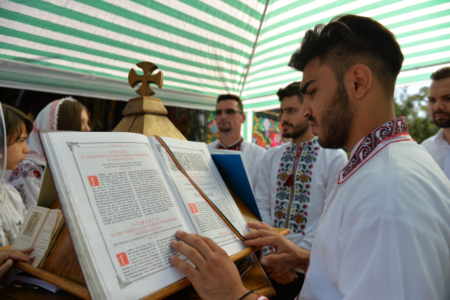 foto: Bogdan Bulgariu Biserica din Rediu – Ruginoasa a fost sfințită de Mitropolitul Moldovei și Bucovinei