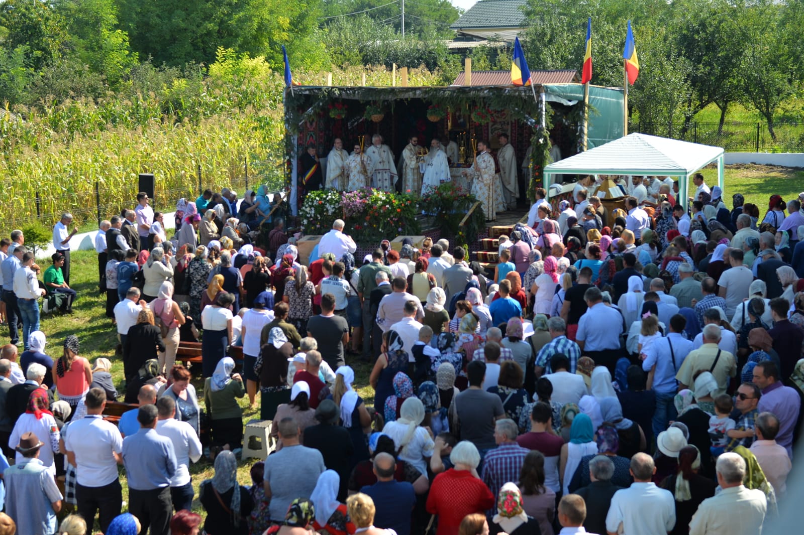 foto: Bogdan Bulgariu Biserica din Rediu – Ruginoasa a fost sfințită de Mitropolitul Moldovei și Bucovinei