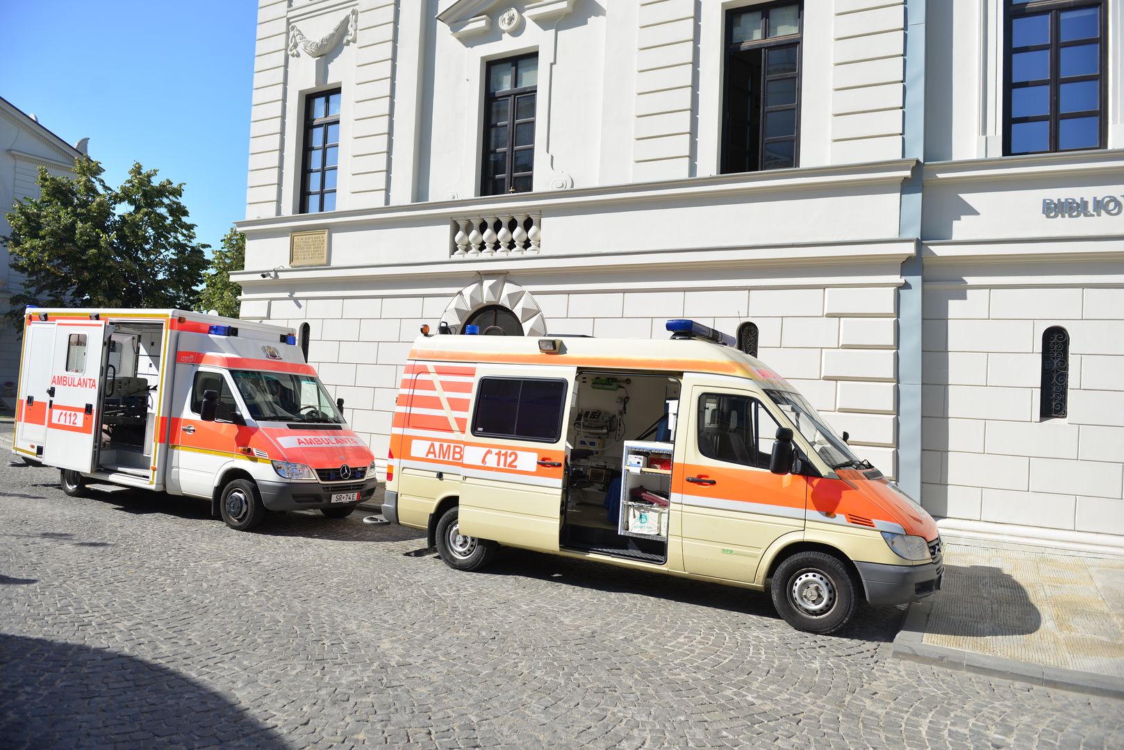 Fundația medicală Providența Iași a primit două ambulanțe de la Crucea Roșie din Bavaria