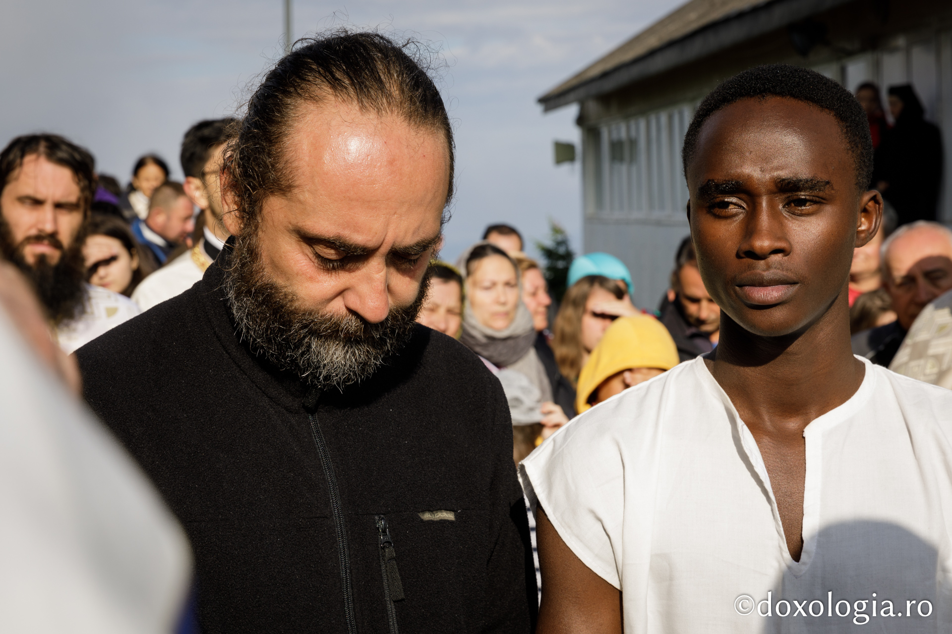 Un tânăr din Rwanda – Africa a primit Taina Botezului pe Muntele Ceahlău