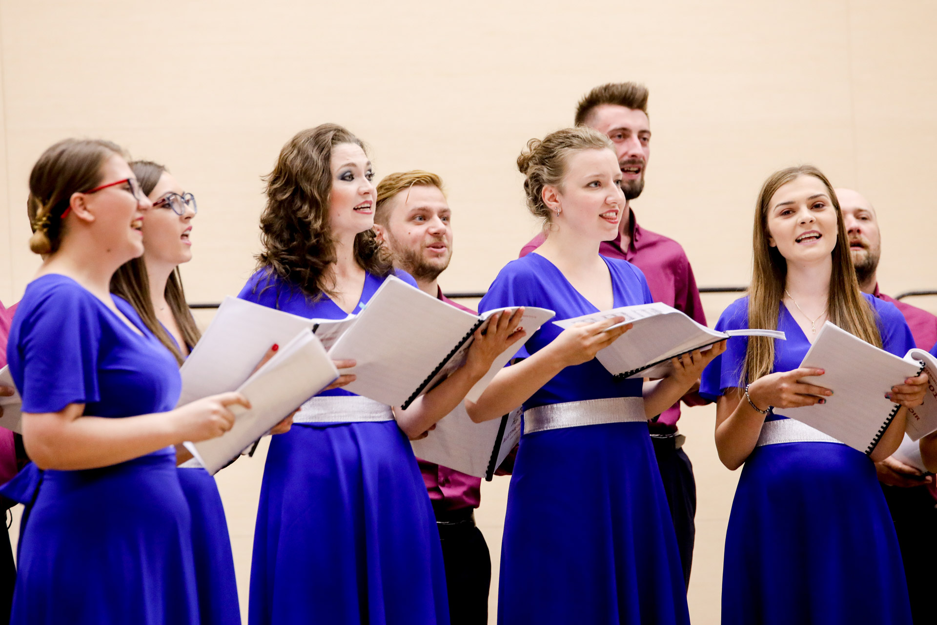 Cinci premii pentru România: Corul Aletheia al Bisericii Bărboi din Iași a câștigat la Festivalul „The Singing World” din Sankt Petersburg