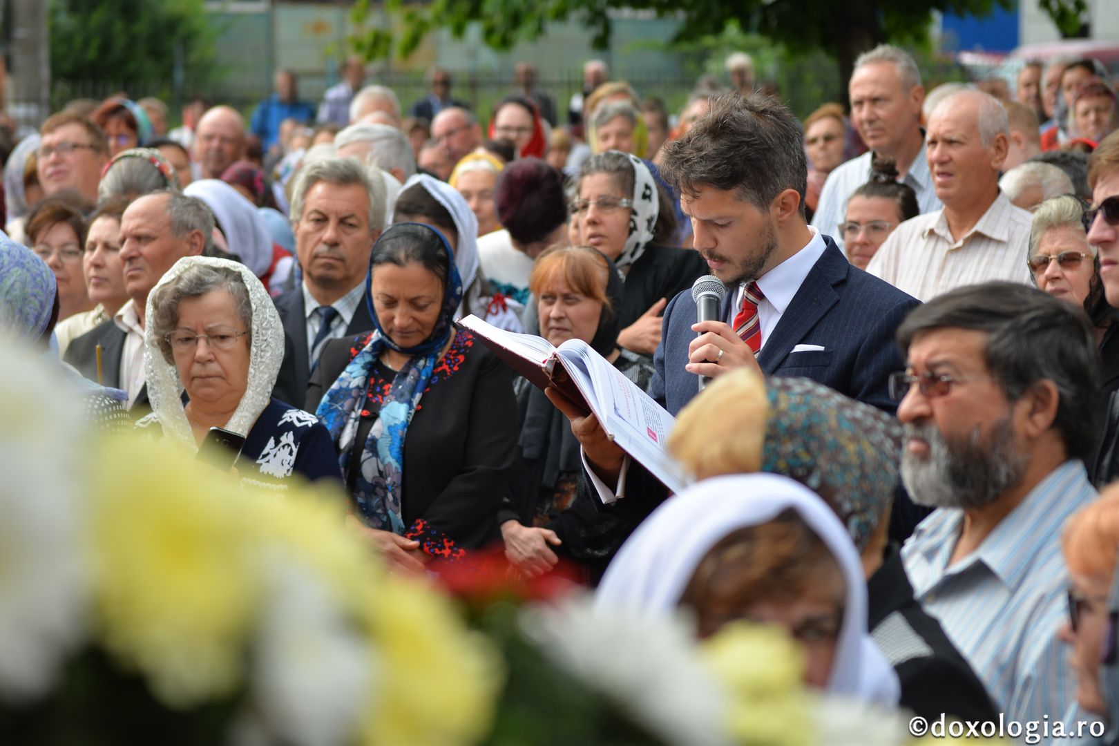 foto: Bogdan Bulgariu Biserica „Sfântul Ierarh Nicolae” din municipiul Botoșani a primit veșmântul resfințirii
