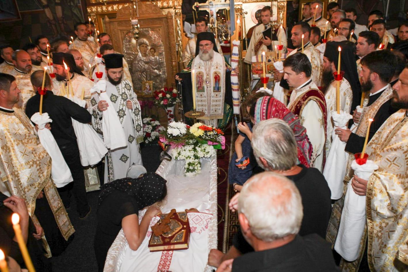 Părintele Marius Bărăscu, condus pe ultimul drum Părintele Marius Bărăscu, condus pe ultimul drum
