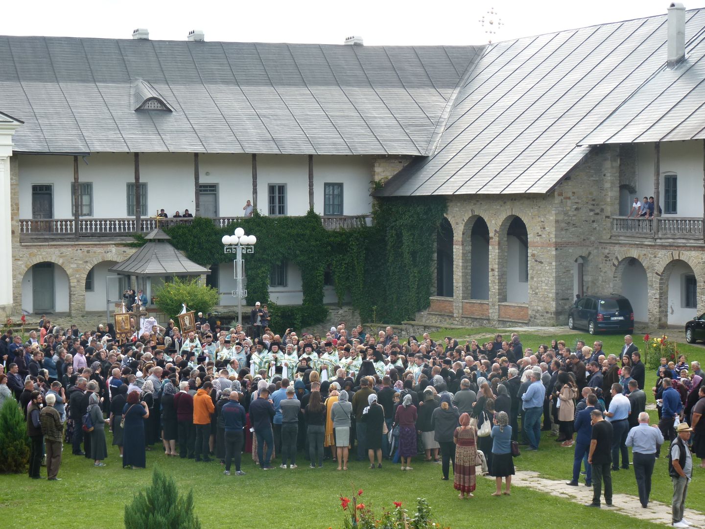 Părintele Filaret Teodorescu a fost înmormântat la Mănăstirea Neamț