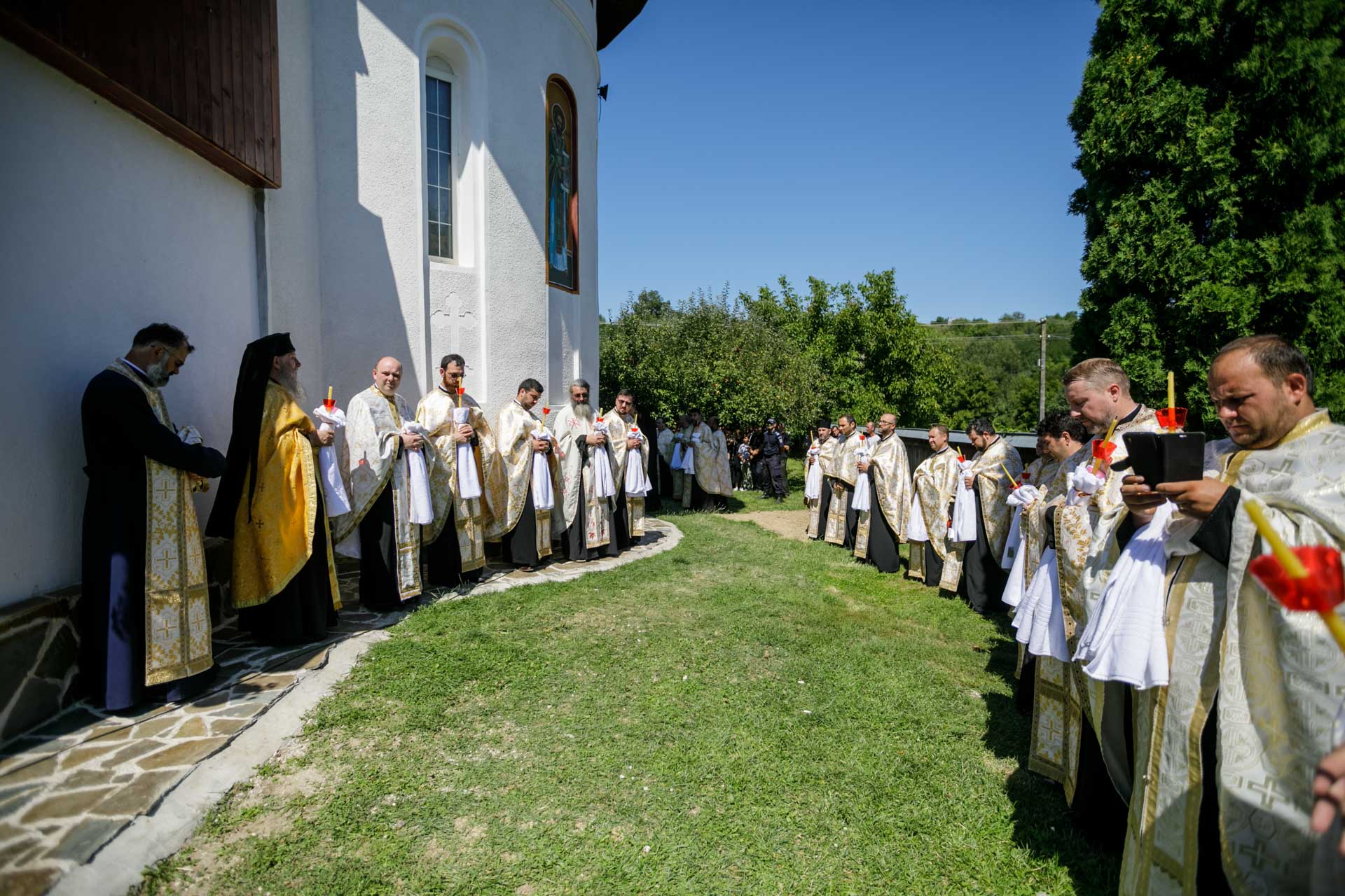 Părintele Marius Gabriel Bărăscu a fost înmormântat