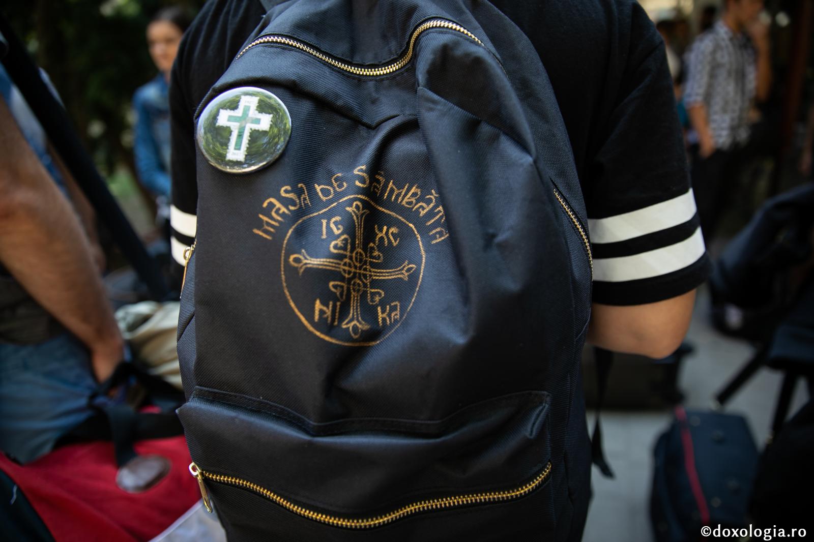 Ieşirea din adolescenţa mediatică