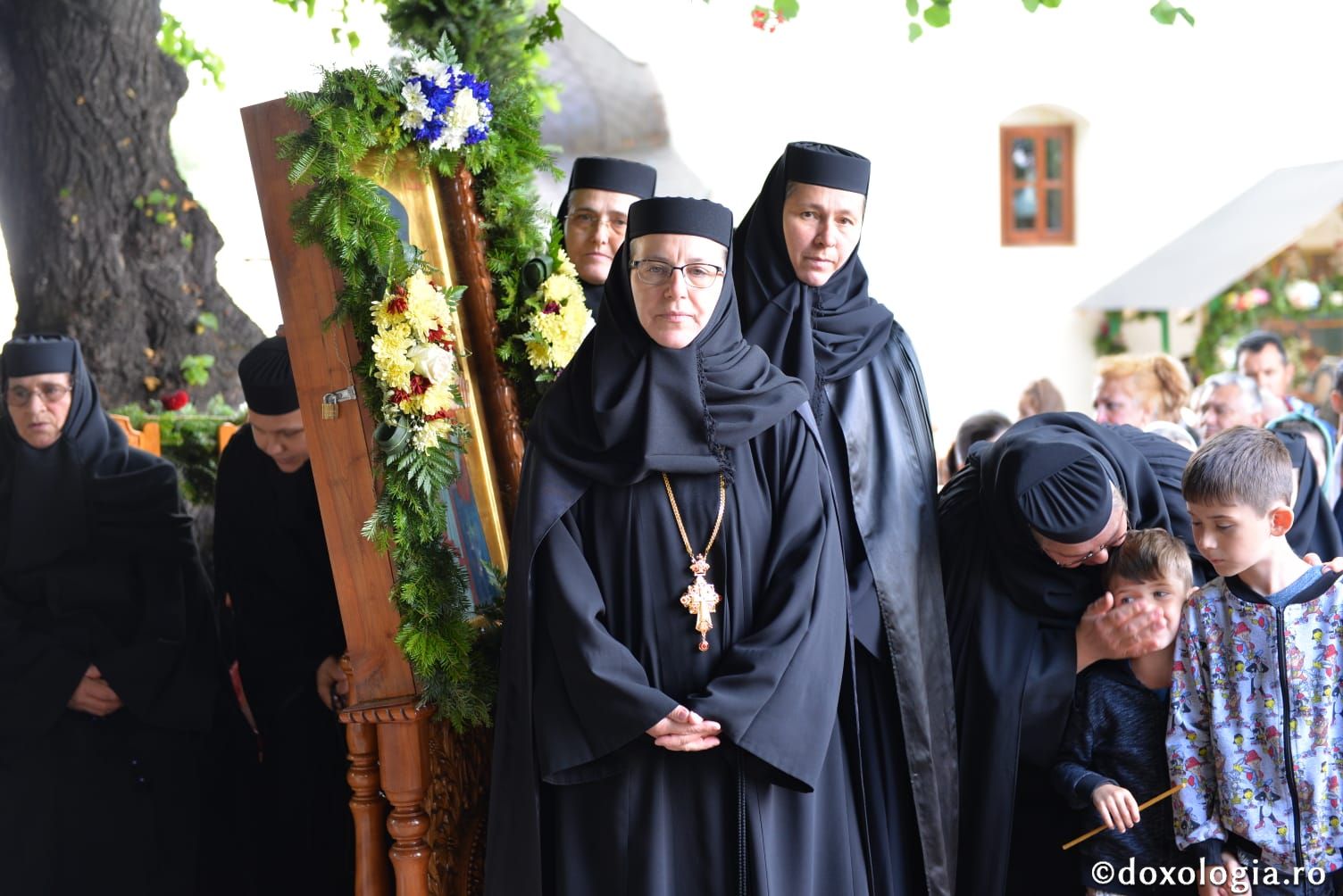 Sărbătorile Mănăstirii Văratec: IPS Teofan a slujit în cinstea Sfântului Gheorghe Pelerinul