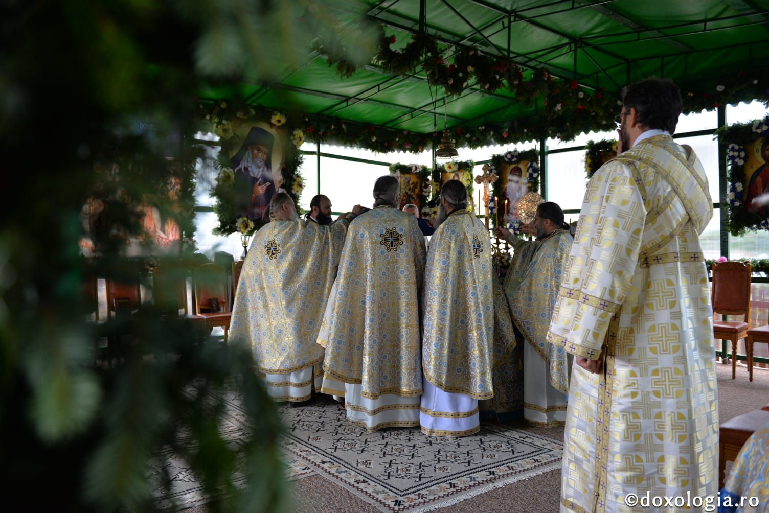 Sărbătorile Mănăstirii Văratec: IPS Teofan a slujit în cinstea Sfântului Gheorghe Pelerinul