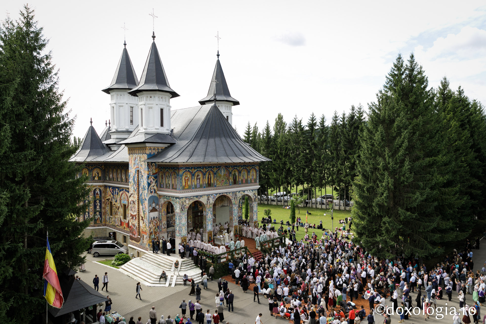 foto: Oana Nechifor Sărbătoarea Sfântului Ioan Iacob la Seminarul Teologic de la Mănăstirea Neamț – au început sărbătorile Sfinților Nemțeni