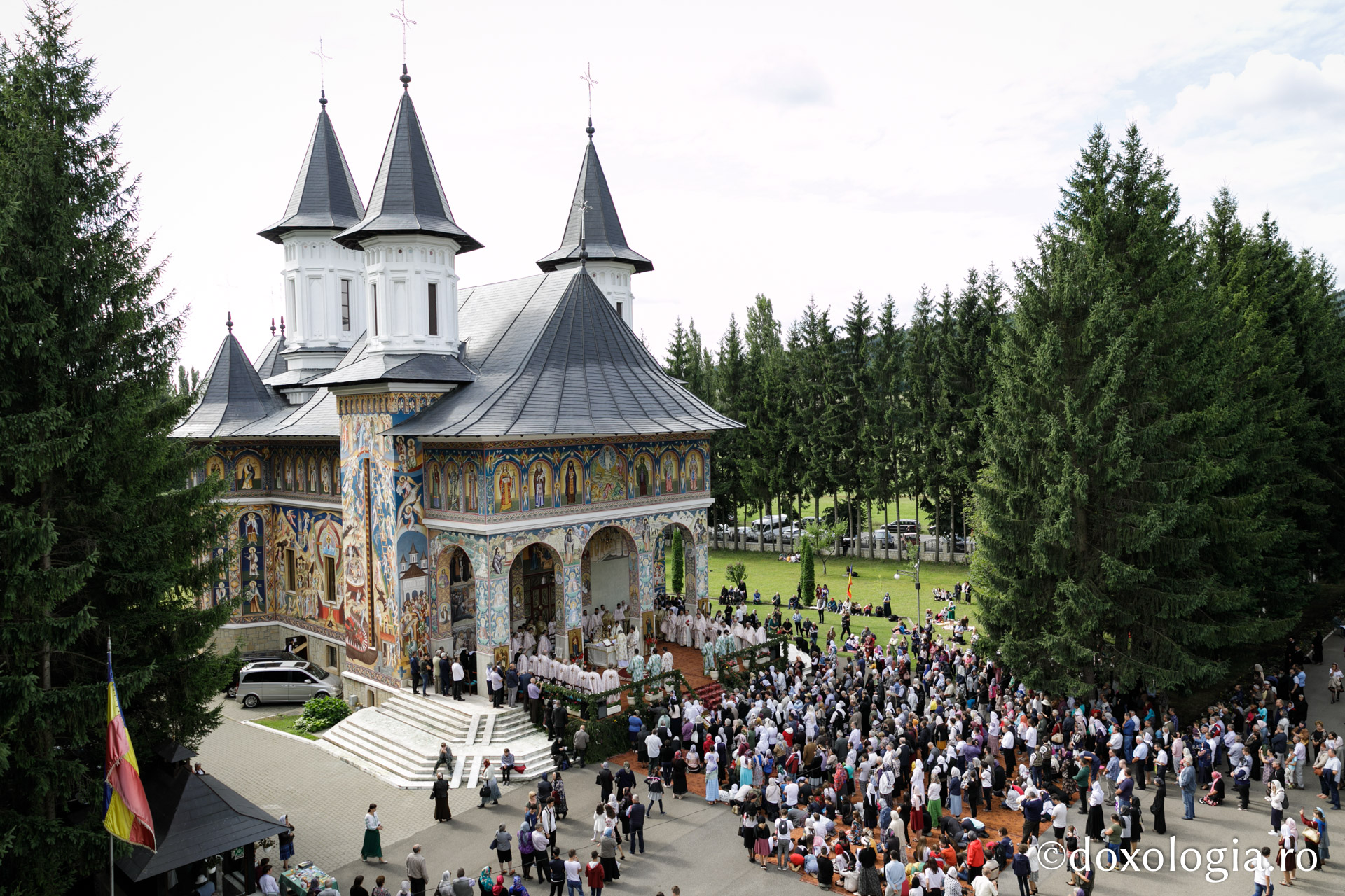 (Foto) Ziua Sfântului Ioan Iacob Hozevitul – bucuria împreună-rugăciunii la Seminarul Mănăstirii Neamț