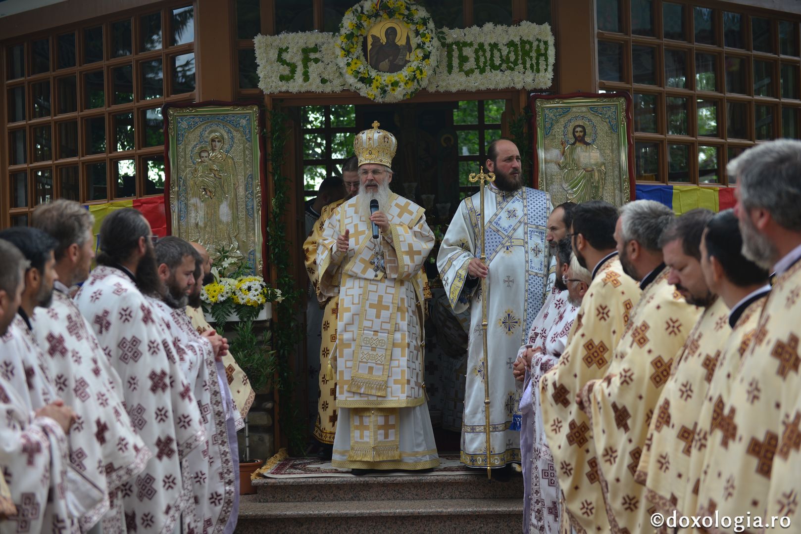 Părintele Mitropolit Serafim la Mănăstirea Sihla: „Pentru că a făcut această asceză, Sfânta Teodora a biruit firea ei pământească”