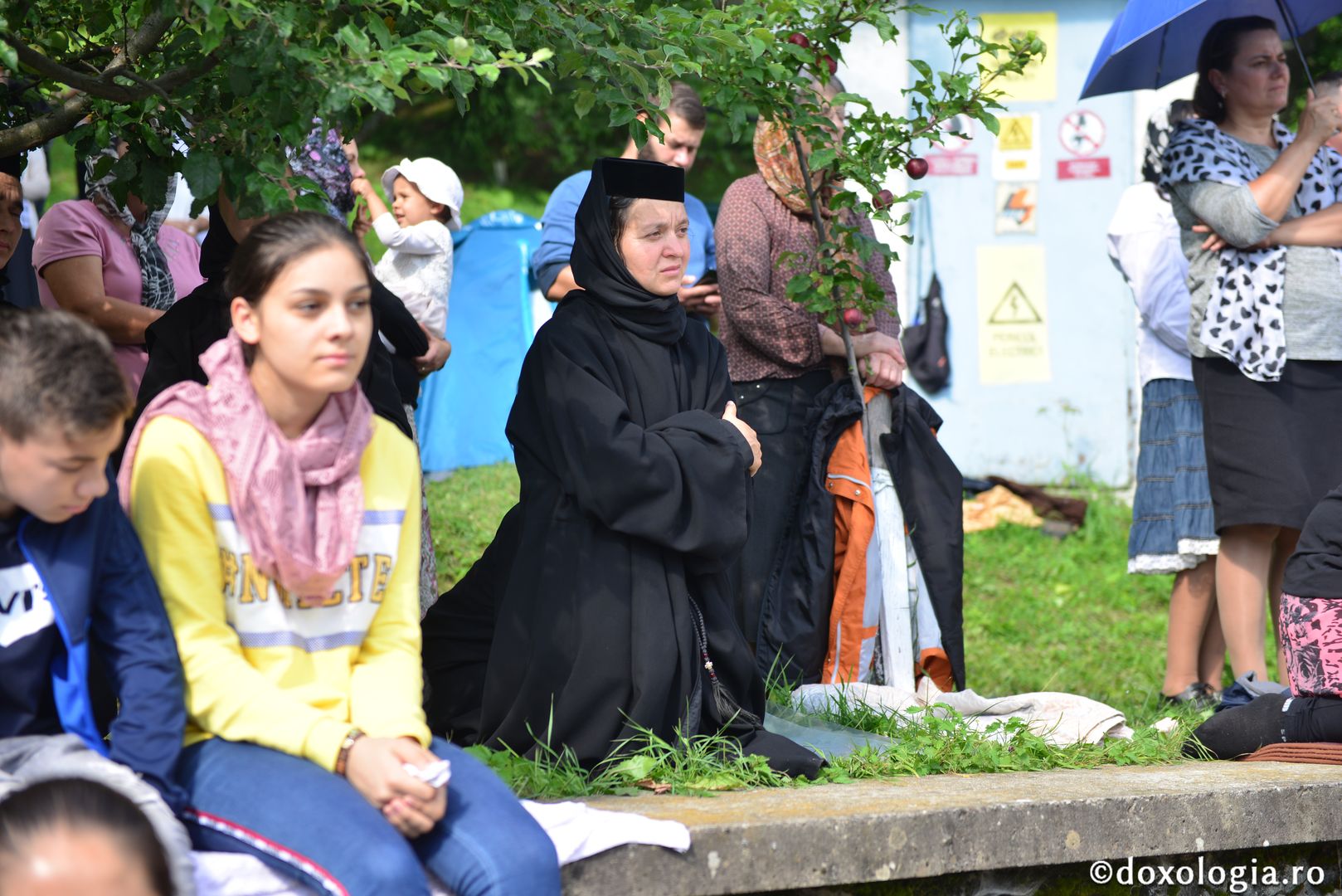 Părintele Mitropolit Serafim la Mănăstirea Sihla: „Pentru că a făcut această asceză, Sfânta Teodora a biruit firea ei pământească”