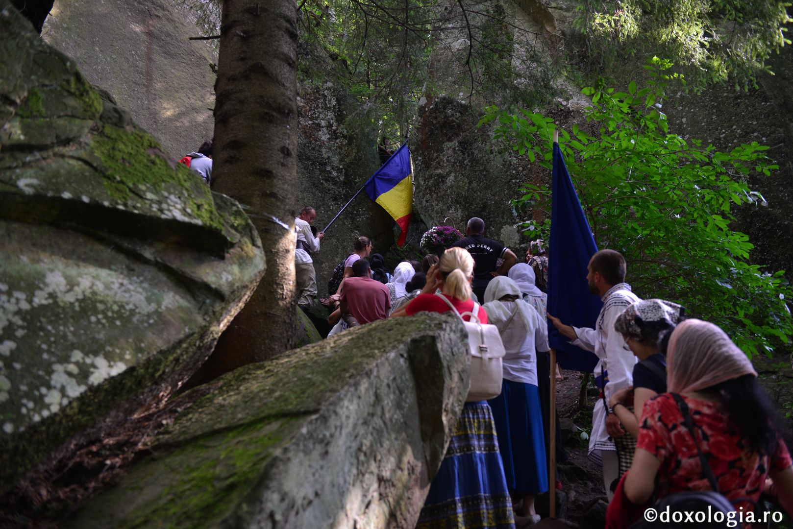 Părintele Mitropolit Serafim la Mănăstirea Sihla: „Pentru că a făcut această asceză, Sfânta Teodora a biruit firea ei pământească”