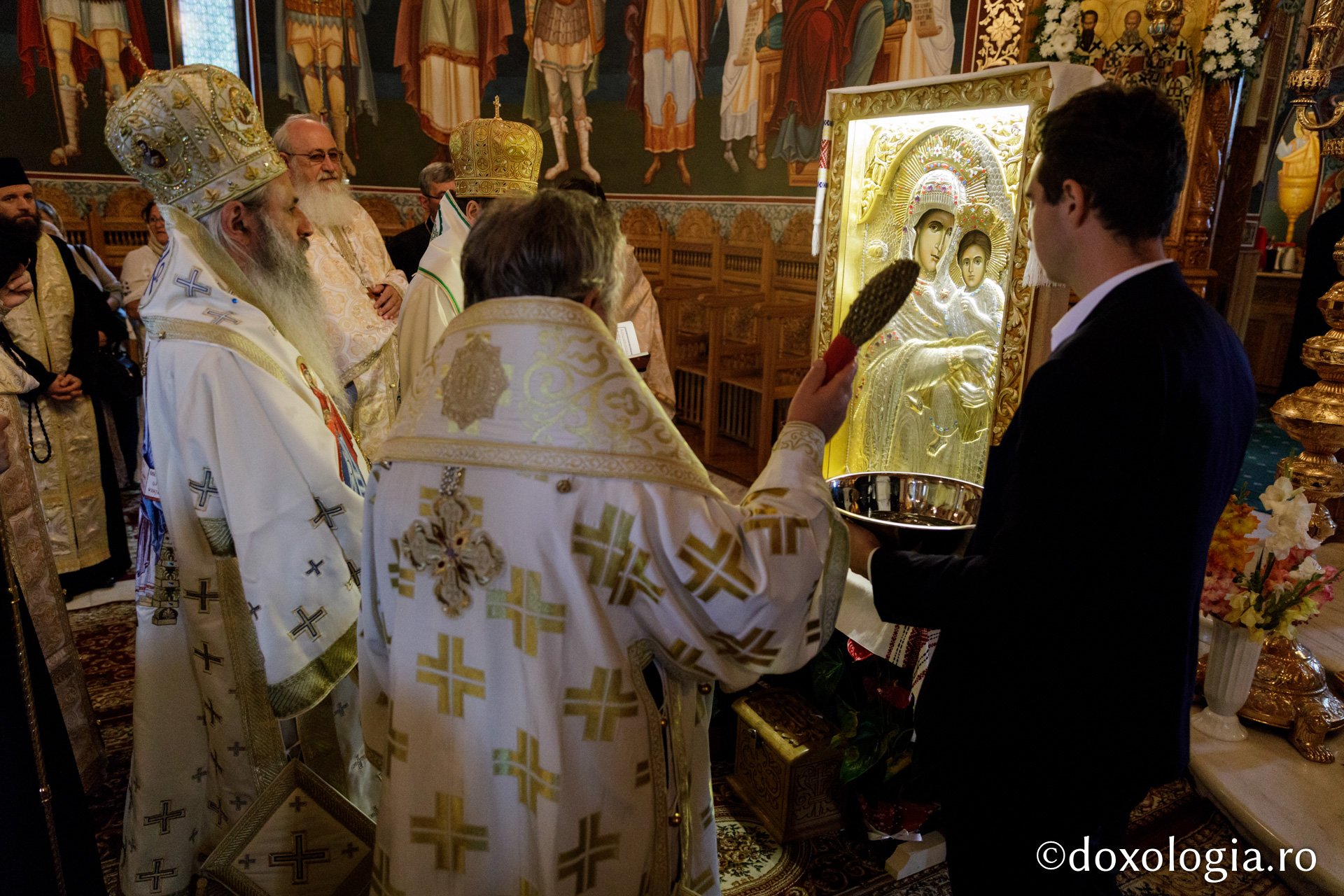 foto: Oana Nechifor Sărbătoarea Sfântului Ioan Iacob la Seminarul Teologic de la Mănăstirea Neamț – au început sărbătorile Sfinților Nemțeni