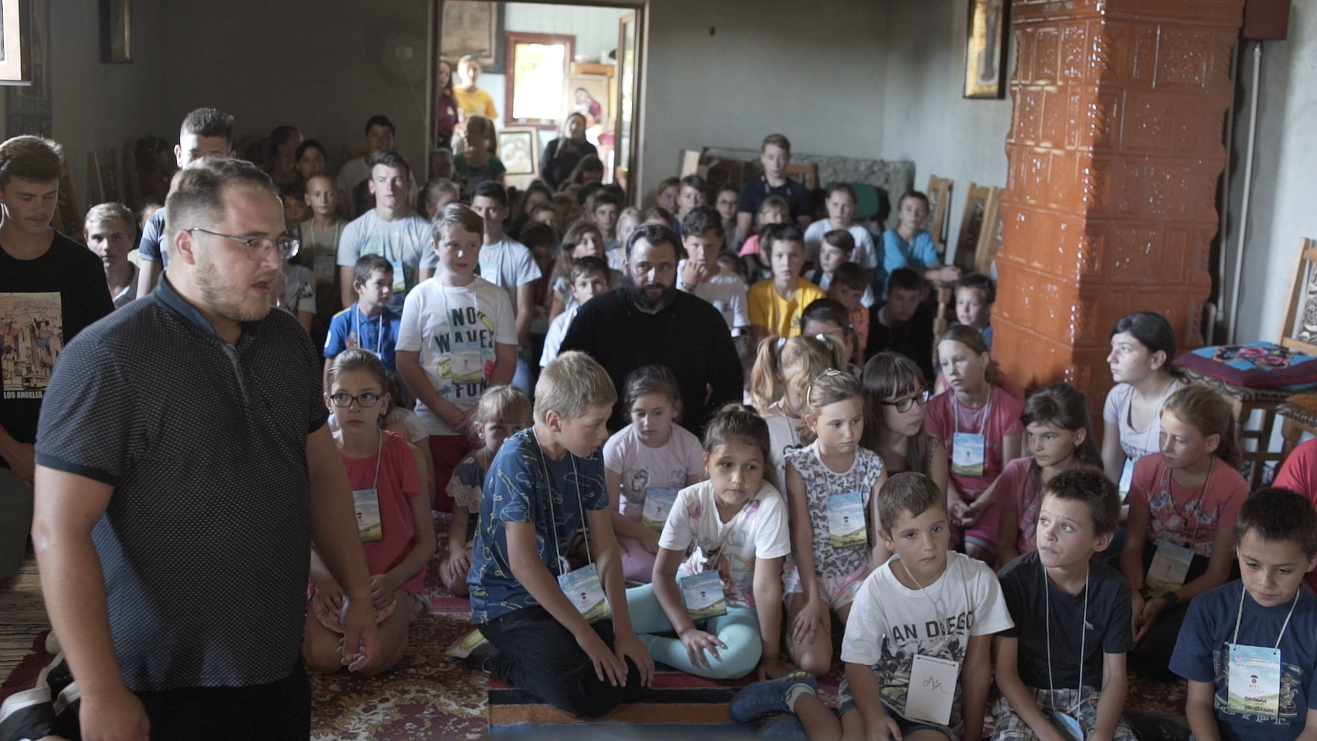 (Video) Tabăra din Pridvorul Satului a ajuns în  Parohia „Aurel-Vlaicu”